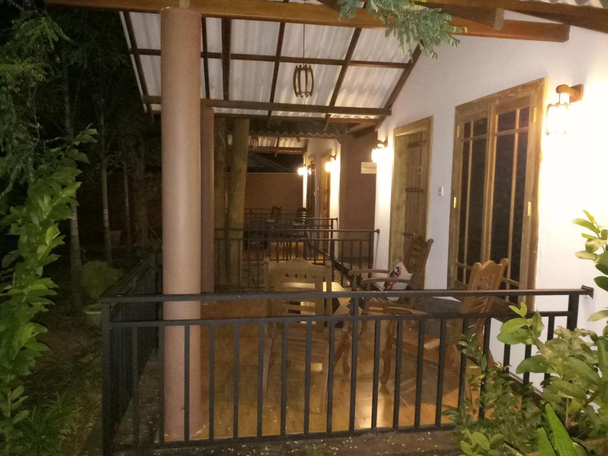 Max Safari Villa Udawalawe Dış mekan fotoğraf